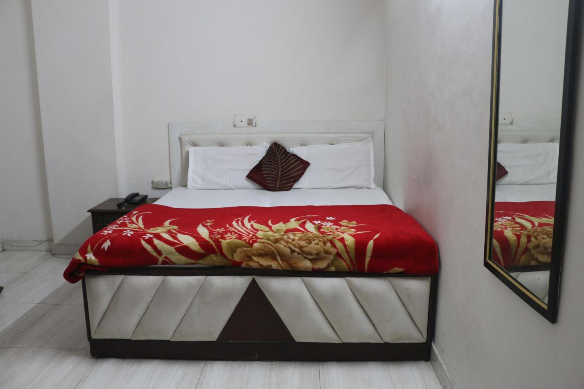 Swisston Palace Delhi  Ngoại thất bức ảnh
