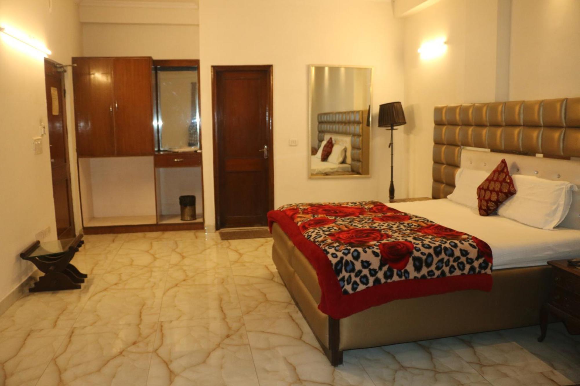 Swisston Palace Delhi  Ngoại thất bức ảnh